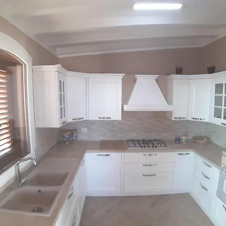 Dora Apartment