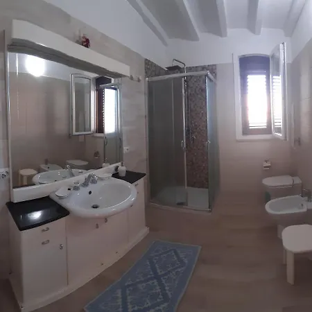 Dora Apartment *