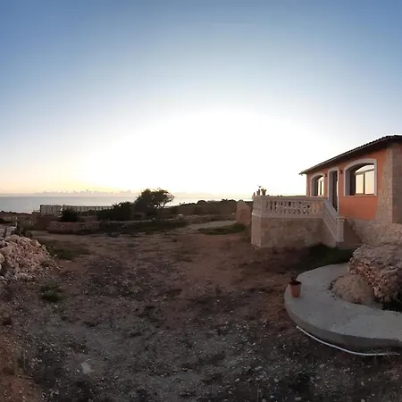 Dora Apartman Lampedusa